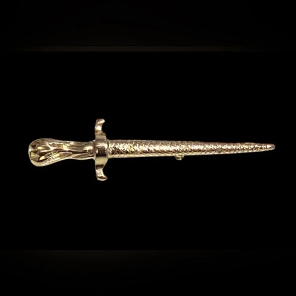 Vintage Silver Tone Sword Brooch #7568